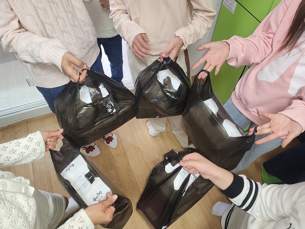 [명동지역아동센터] 4월 위생용품 감사합니다.